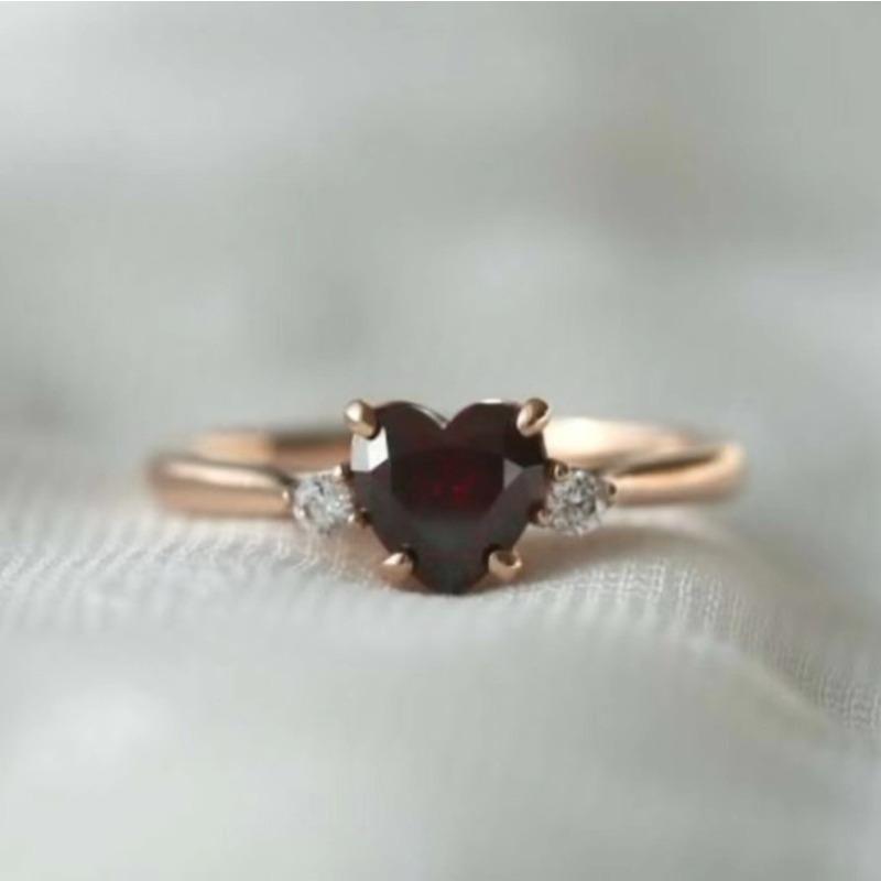 Simple and Elegant Heart-shaped Ring, Preferred As A Graduation/Christmas/Thanksgiving Gift, Versatile for Daily Wear with Exquisite Temperament.