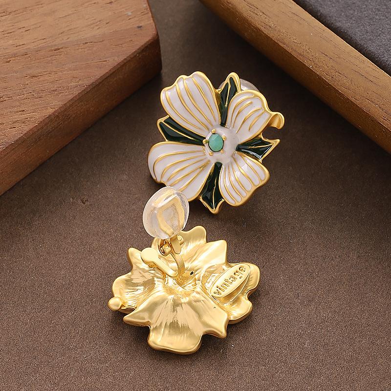 French retro personality antique enamel drip glaze three-dimensional flower ear clips women's earless earrings high-end earrings