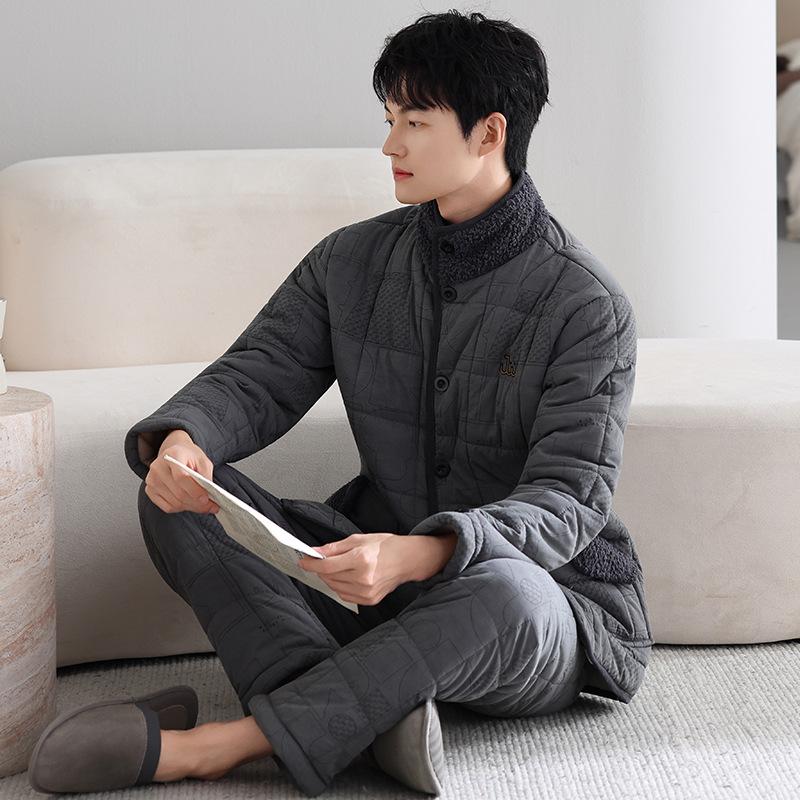 Pyjama Herren Winter Korallenfleece Dreilagig Verdickt Fleece Daunenclip Gepolsterte Jacke Herbst und Winter Super Dick Gepolsterte Homewear