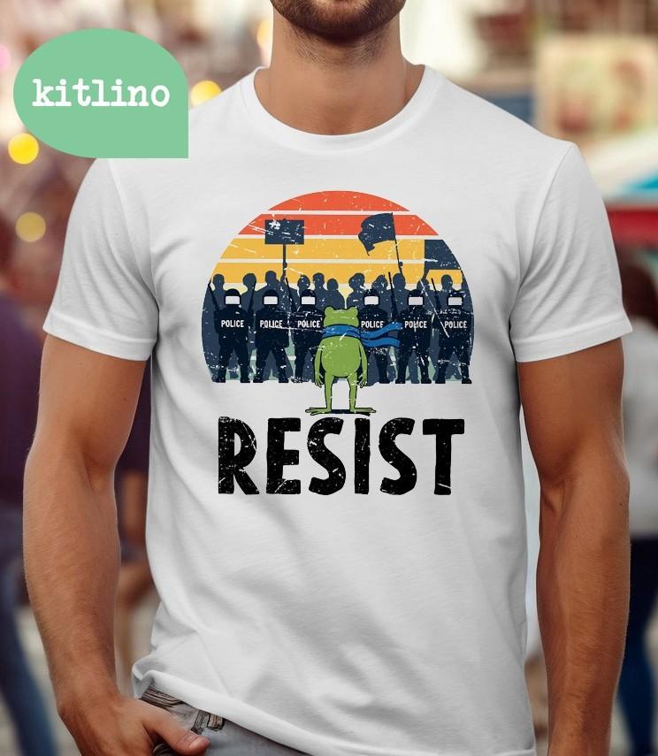 Portland Frog Protester Anti Fascism Unisex T-Shirt L