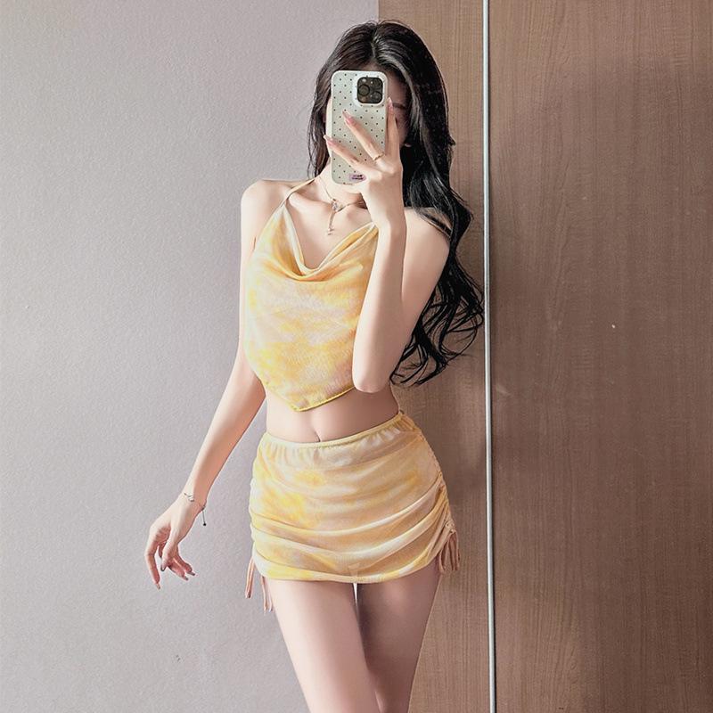 

Женский комплект бикини с юбкой 2025 года с отбеливающим эффектом для отдыха в Санье и горячих источников Medium (95-105 Jin) жёлтый