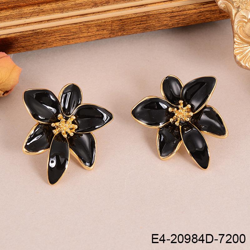 Retro flower earrings New Chinese French Chinese antique spring and summer versatile drip oil enamel senior design earrings