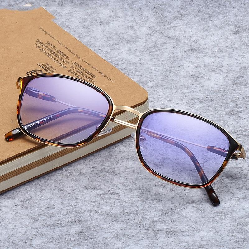 Elegant Spectacle Frame Glasses For Women And Men With Clear Lenses And Classic Appeal