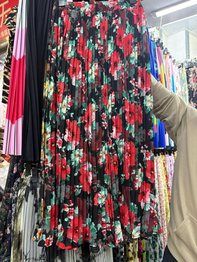 European & American Pleated Print Midi Skirt, Soft Chiffon Fabric, High Waist, Versatile Style