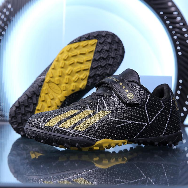 

New children s football shoes, boys broken nails Velcro, middle school children s primary school training shoes, flat running 38