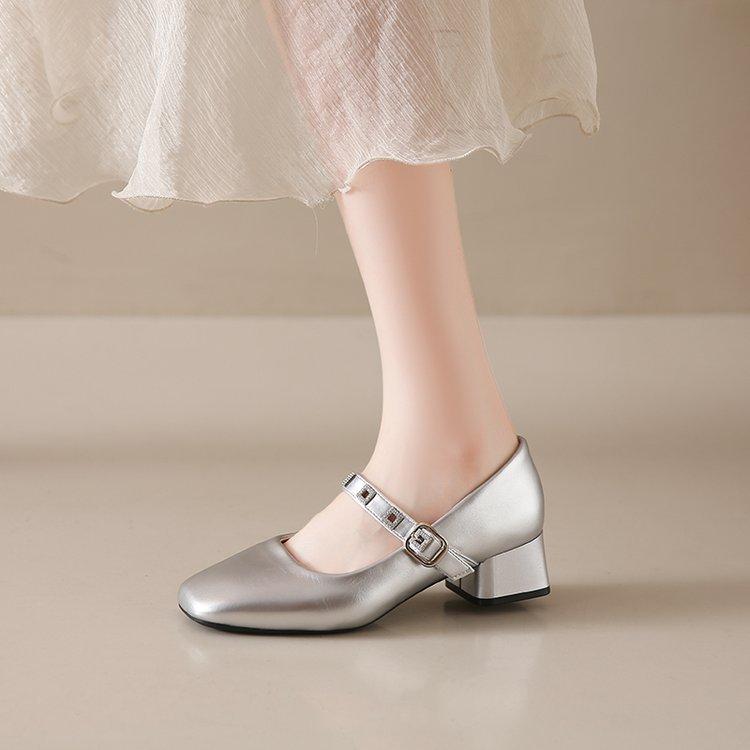 Square head Mary Jane single shoes girl 2025 autumn new French thick heel small leather shoes fairy style with skirt high heels