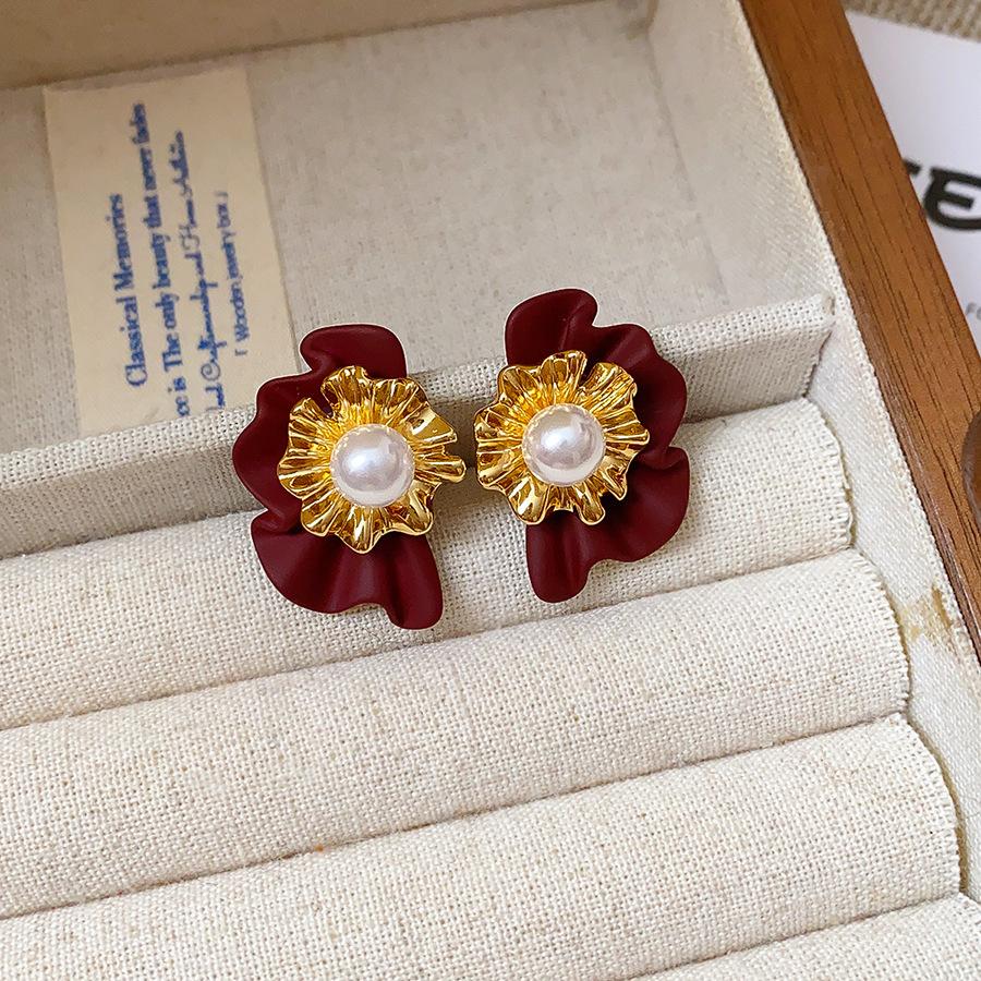 Silver Needle Ankara Red Love Stud Earrings Fashion Temperament New Earrings Light Luxury Premium Autumn and Winter