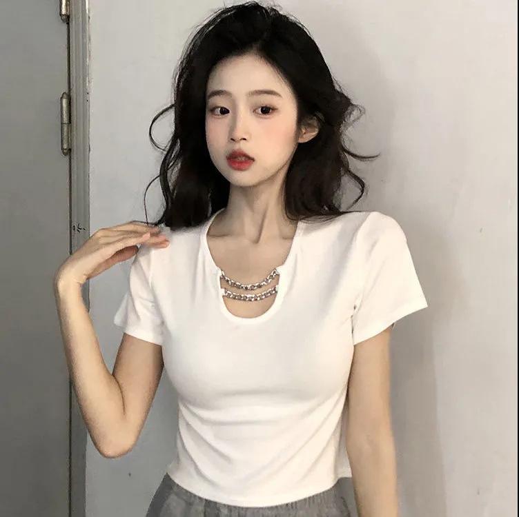 Ins Super Fire Design Chain Slim Fit Sweet Bottoming Shirt Cotton Short Sleeve T-shirt Gentle Short Top Women's Summer Tide