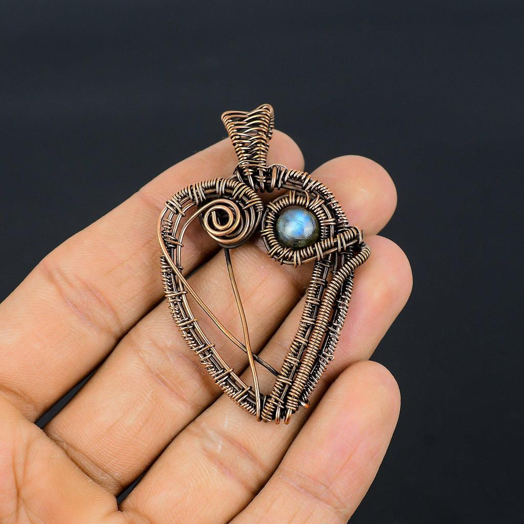 Wisiorek z labradorytu, Ręcznie robiony wisiorek owinięty drutem miedzianym 999, Antyczna biżuteria, Na prezent Srebrna biżuteria