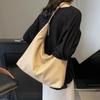 Large-capacity Commuter Tote Bag Women's 2026 Spring New Style Fashion Versatile Casual Shoulder Armpit Bag