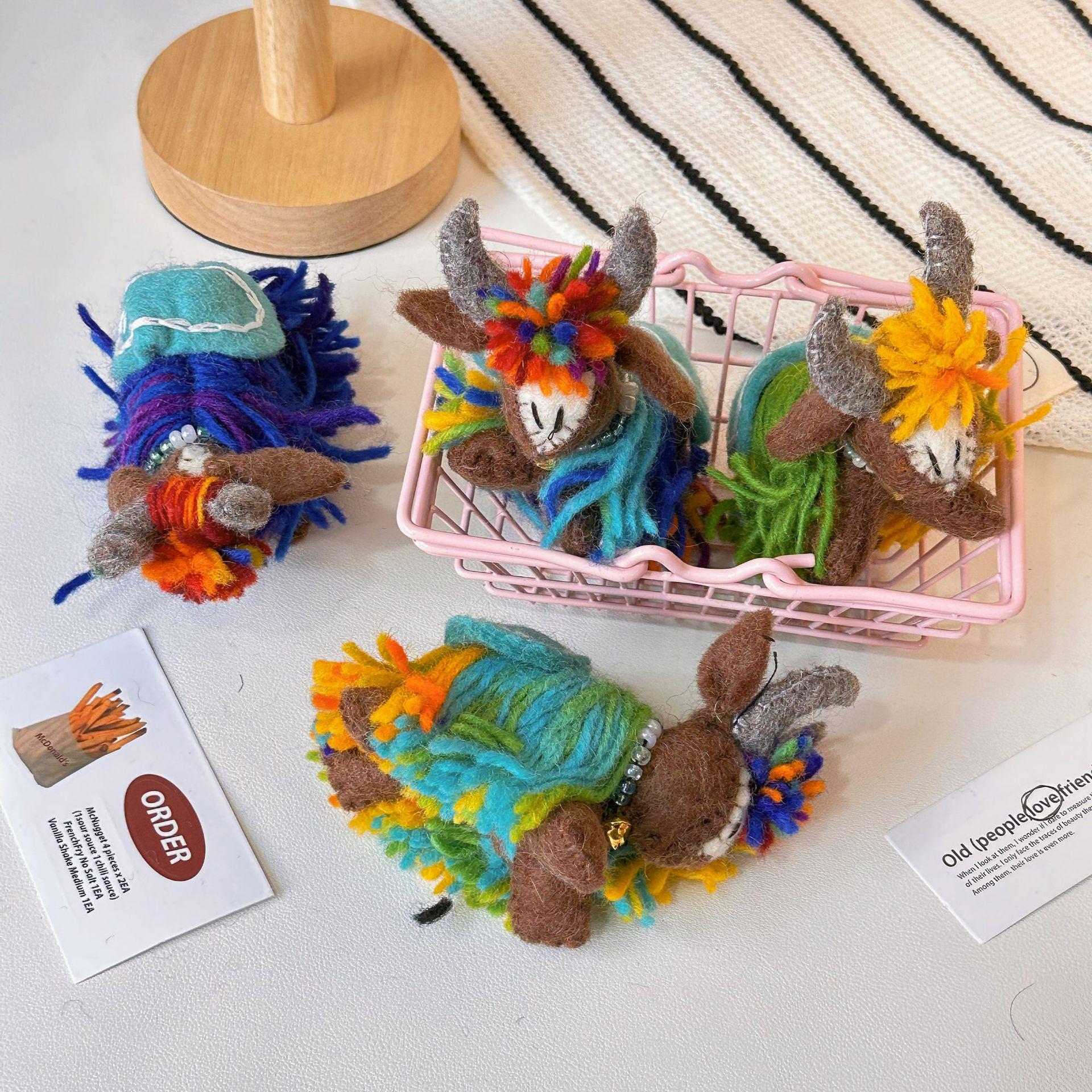 

Trendy Colorful Handmade Wool Felt Ornaments - Personalized Bedside Decorations & Creative Small Gifts