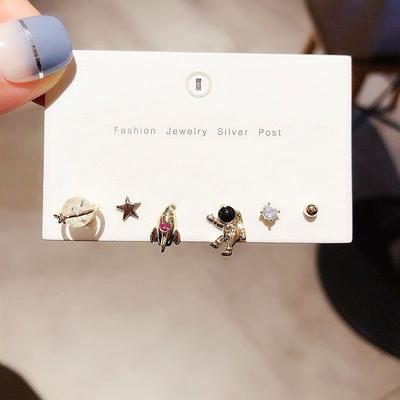 Ausgefallenes Niedliches Weltraumrakete Stern Astronaut Ohrstecker Set Glänzende Kristallkugel 6-teiliges Ohrringset für Damen Geschenke S-E1204