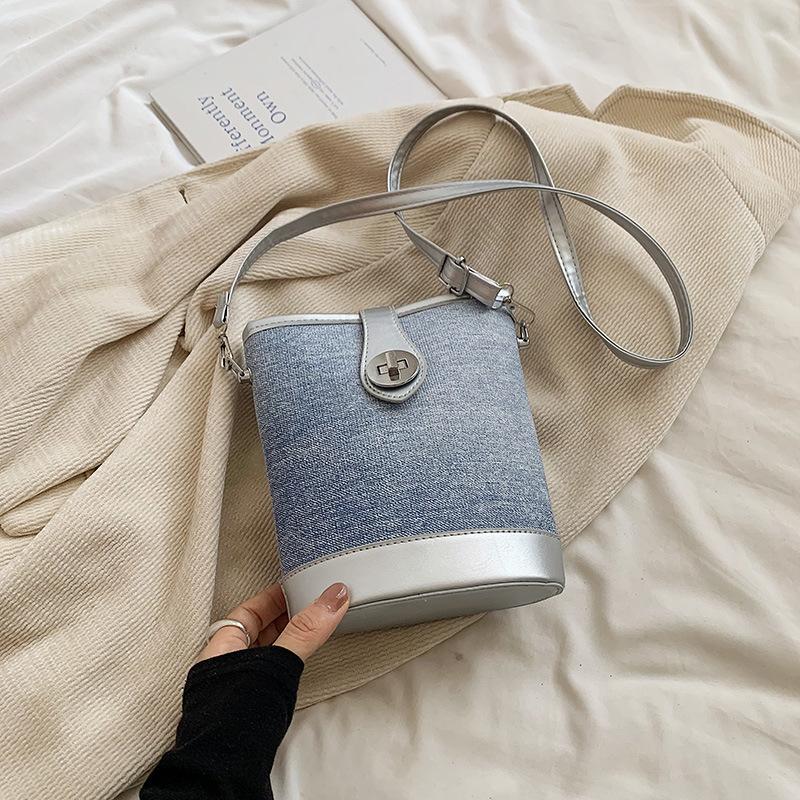 Simple Casual Bucket Bag Women's 2025 New Trendy Denim Splicing Shoulder Bag Niche Fashion Women's Bag
