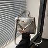 Niche Simple High-end Hand Bag Women's New Trendy Fashion Versatile Kelly Bag Trendy Messenger Small Square Bag