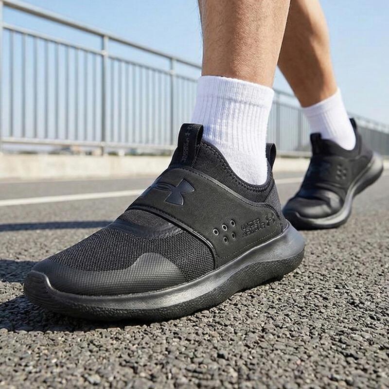 Under Armour Men s All-Season Running Shoes EU 41