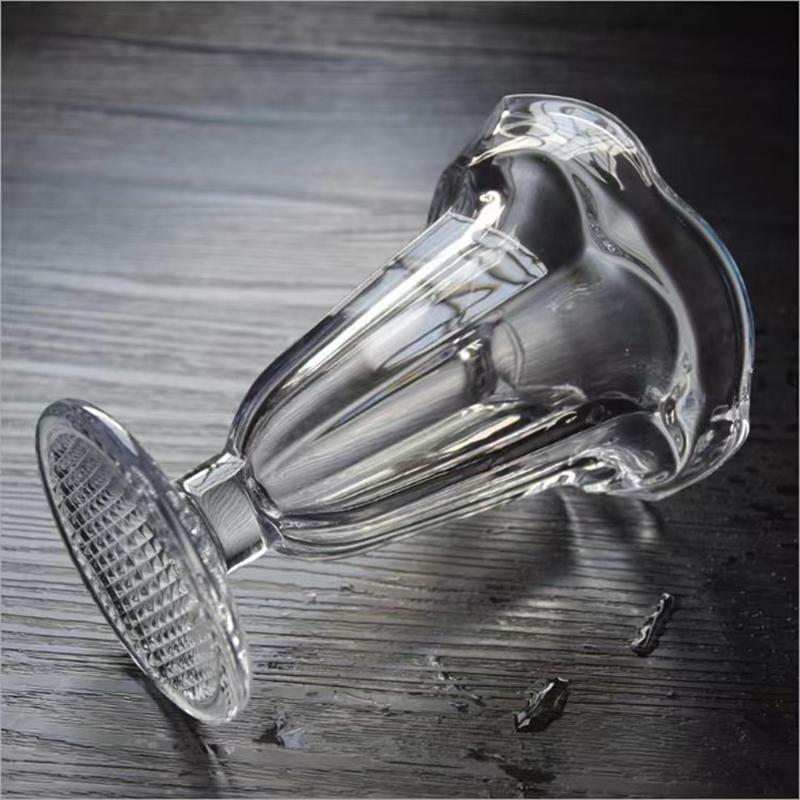 205ml Cocktailglas Dessertschale Einfacher Kelch Eisbecher Kaltes Gericht Becher Weinglas Blumiger Rand Saftgläser Getränkebecher