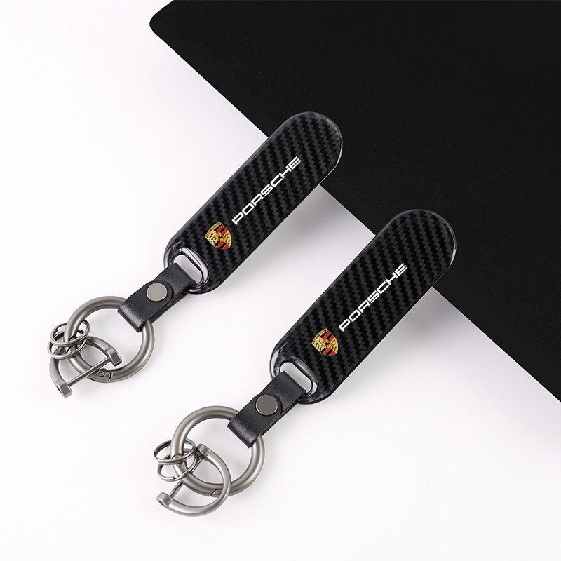 Car Carbon Fiber Keychain Horseshoe Buckle Jewelry For Porsche 911 718 Cayenne Cayman Panamera Macan Taycan Boxster Accessories