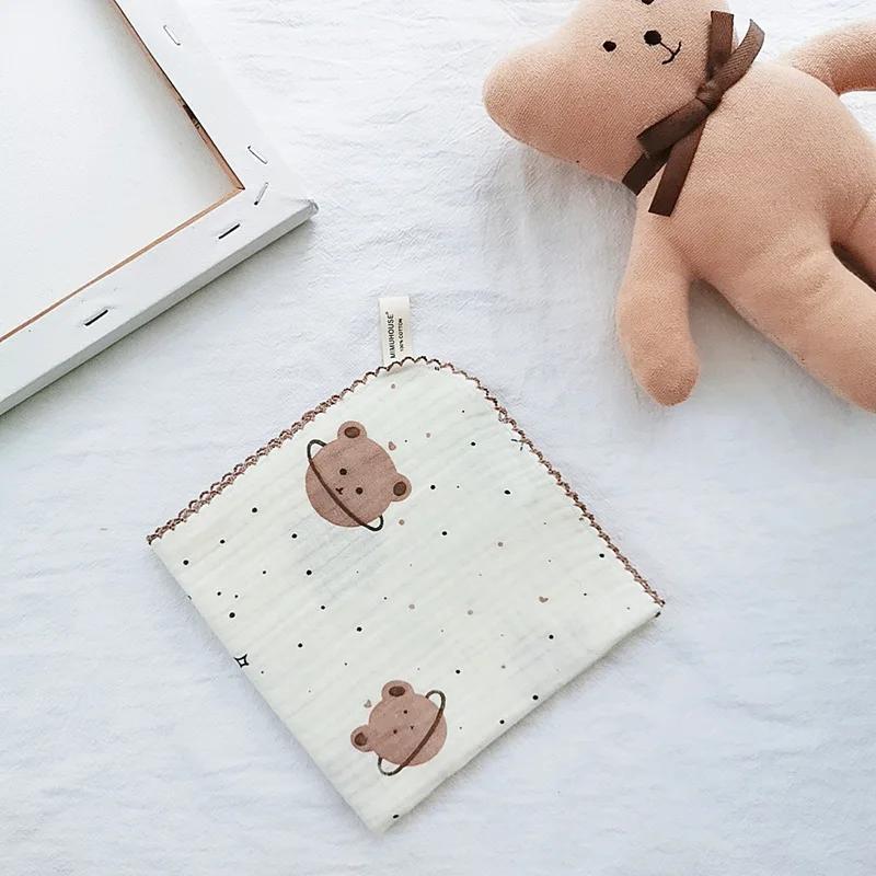 

Хлопковое детское полотенце для лица, товары для новорожденных, 4 слоя муслина, детские нагрудники, носовой платок, мягкое полотенце для сбора слюны, треугольные салфетки для кормления и отрыжки