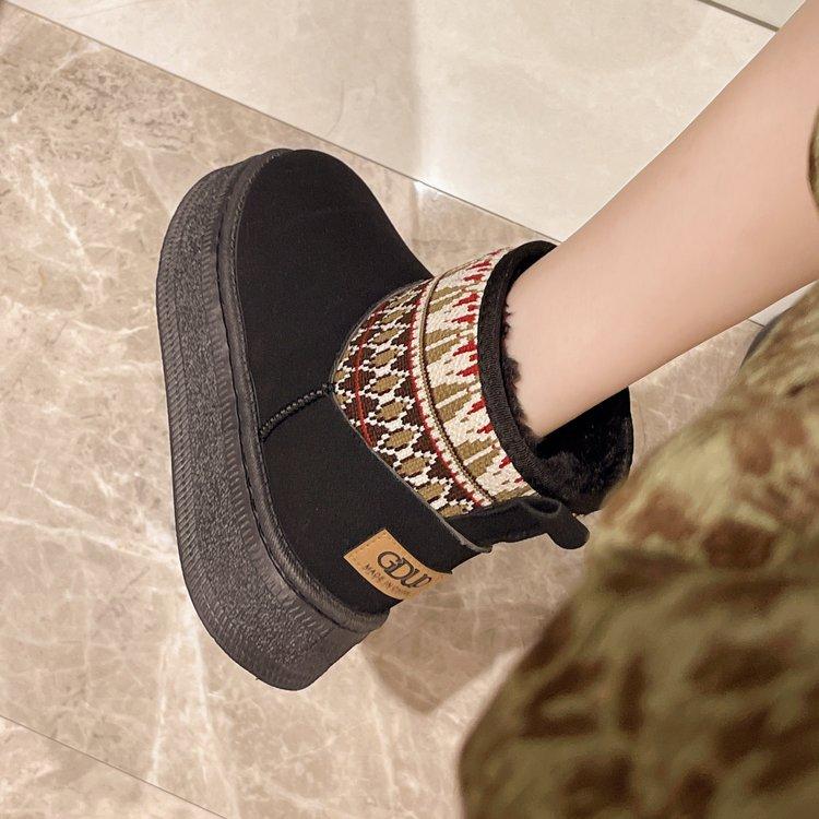 2025 Winter New Thick-soled Versatile Casual Snow Boots Women's Warm Short Boots Piled and Thickened Outer Cotton Shoes