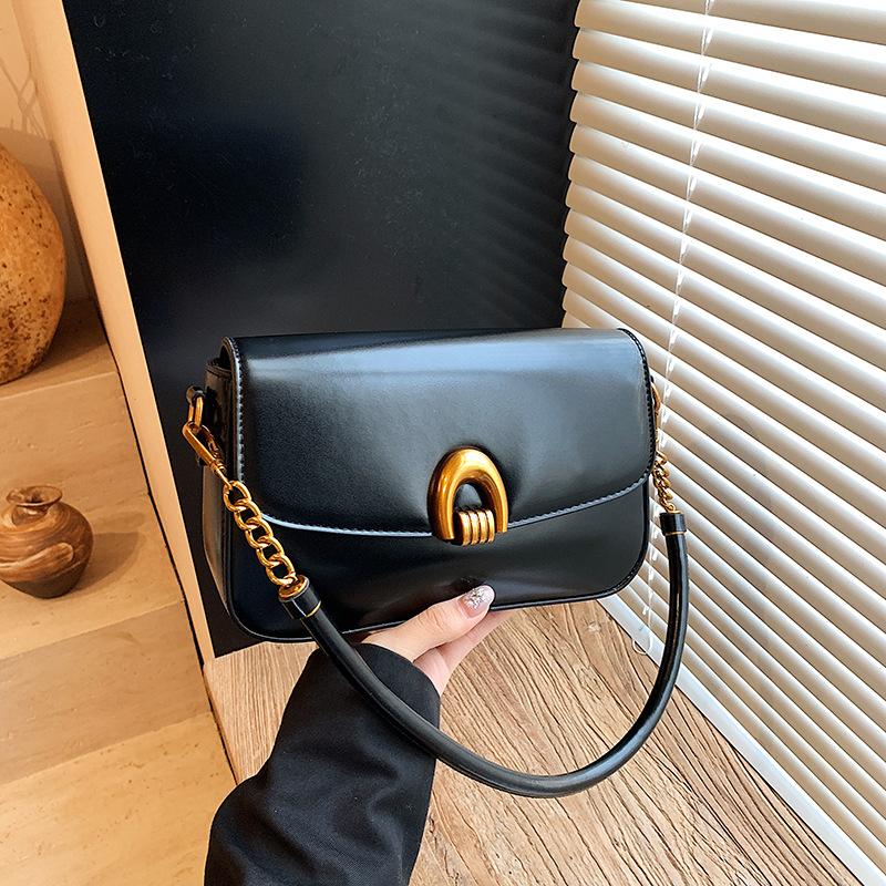 Fashionable and Simple Small Square Bag, Trendy and Stylish, Single-shoulder Crossbody Small Bag