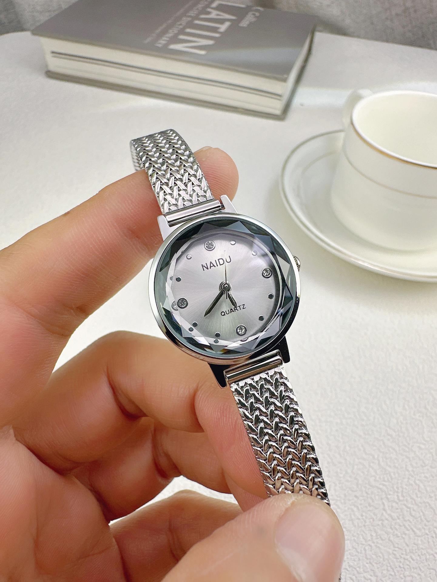 

Модные золотые кварцевые часы женские с маленьким циферблатом, роскошные женские наручные часы, часы, модные, для платья, подарки, дропшиппинг, Relógio Feminino