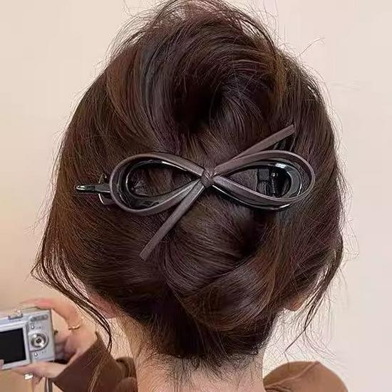Elegant Women's Hair Accessories: Twist Hairpin, Claw Clip, Lazy Clip, Duckbill Clip for Stylish Buns and Hairstyles