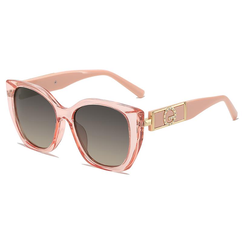 Women's Retro Large-Frame Polarized Sunglasses - Slimming & High-End Sun Protection for Driving.