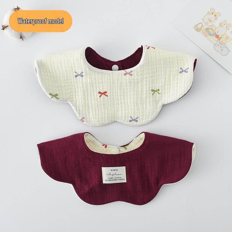 Dwustronny, wodoodporny śliniaczek dla niemowląt w stylu koreańskim z płatkami, wykonany w 100% z gazy bawełnianej