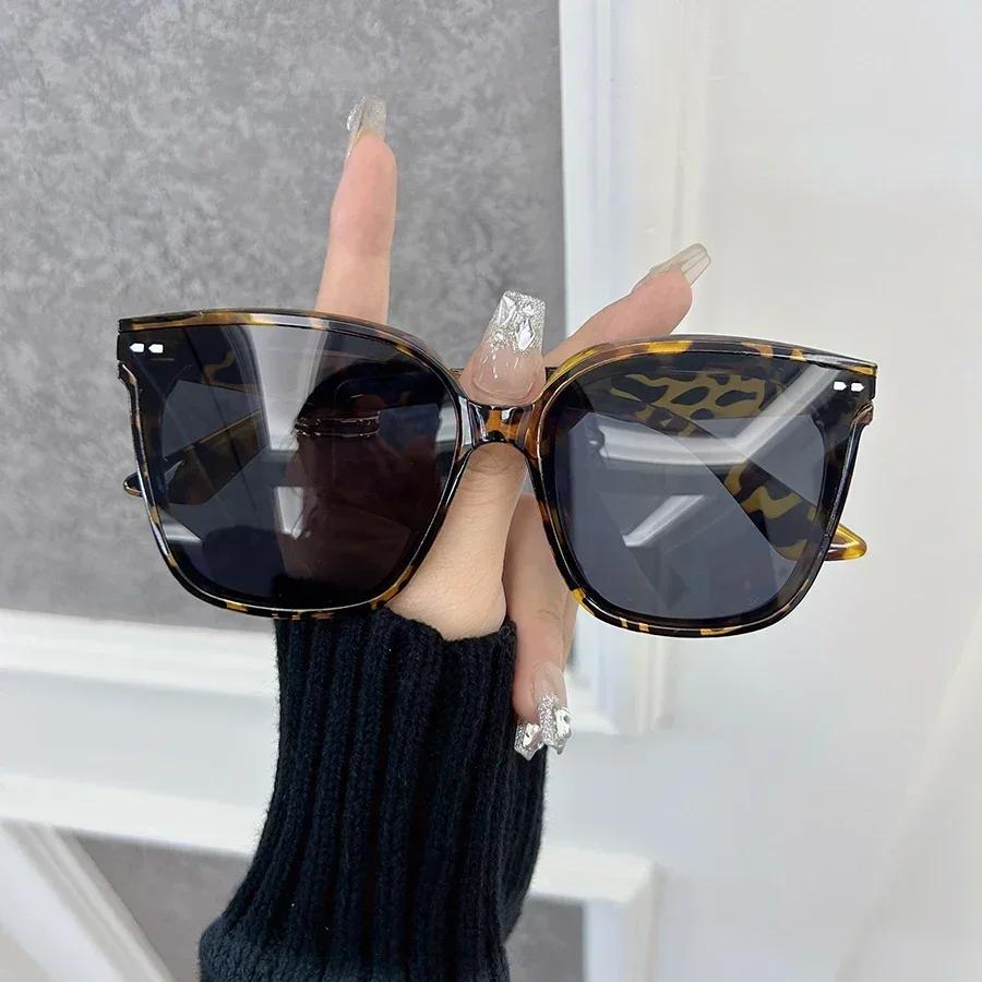 Ochelari de Soare Pătrați Clasici Modă Femei Bărbați Ochelari Retro Eleganti Casual Minimaliști Femeie Bărbat