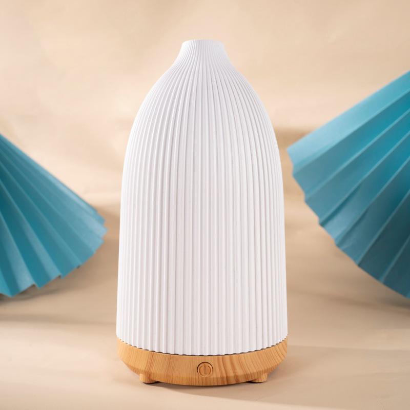 

Aroma Diffuser: Automatic Spray Humidifier for Home, Desktop, Bedroom, or Study Room. D9*H18 cm