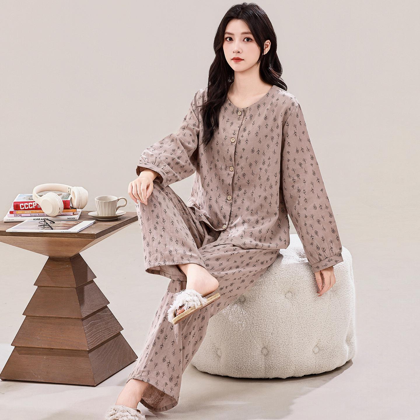 

Женский осенний хлопковый пижамный комплект 2025: Кофта из двойной марли с длинными рукавами и длинными брюками для мамы XL