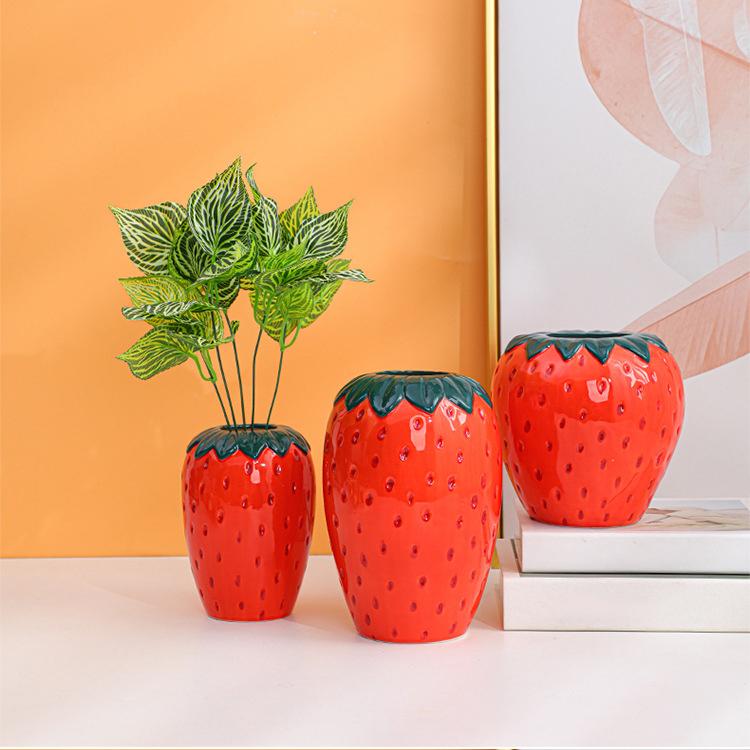 Creative Strawberry Vase Ceramic Hydroponic Vase Flower Arrangement Home Decor Desktop Ornaments