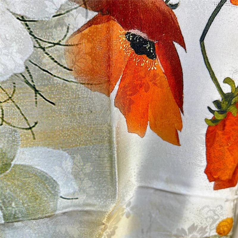 106*106cm 100% Maulbeerseide Hochwertiger doppelseitiger quadratischer Schal Schal Halstuch