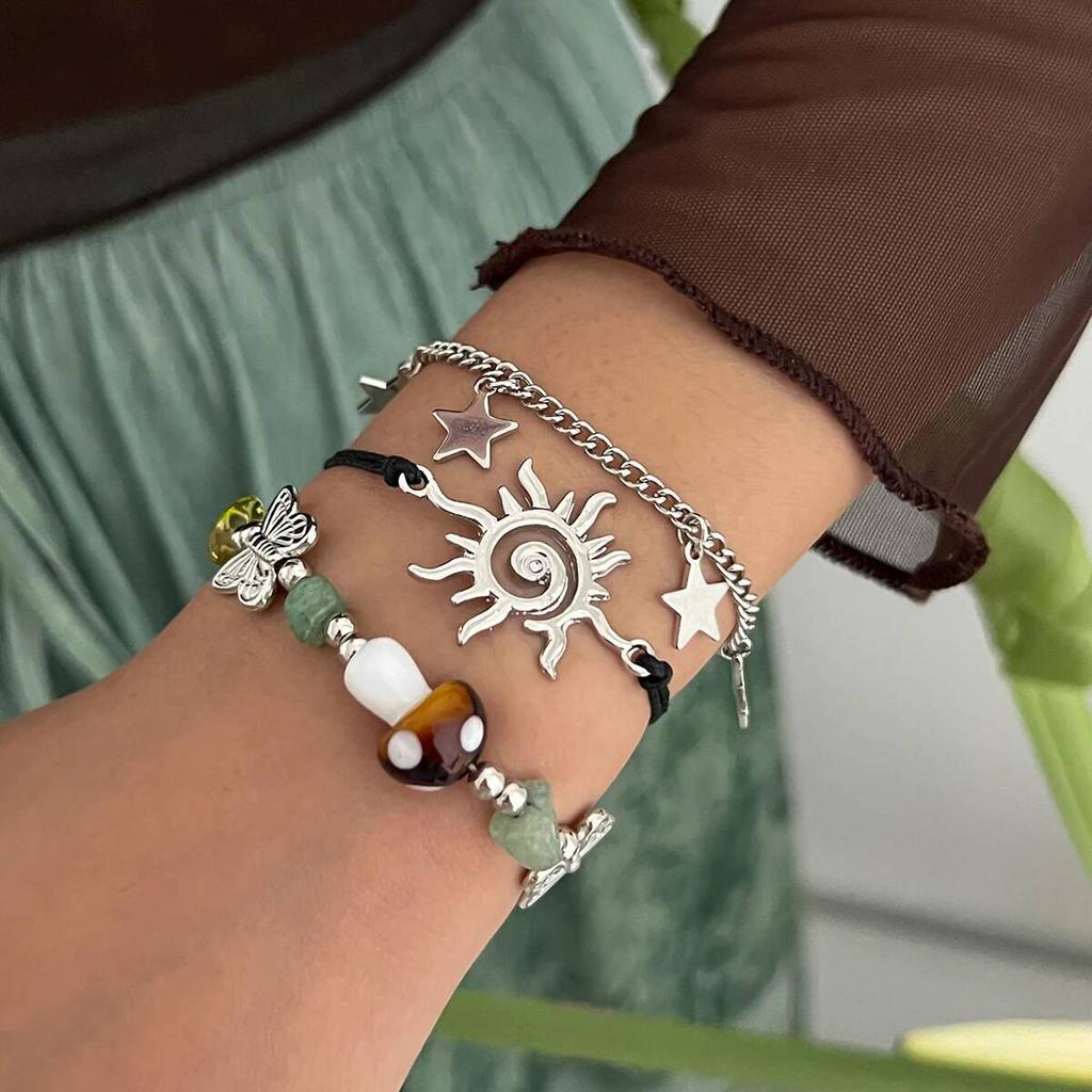 Salircon 2 Styles Exquisite Boho Beaded Bracelet Women Vintage Multilayer Ethnic Style Sun Butterfly Star Pendant Bangle Jewelry
