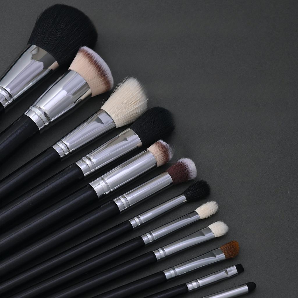 Loose Powder Brush, Foundation, Concealer Brush, Nose Shadow, Eye Shadow, Lip Brush, Contouring Highlighter Makeup Brush Set, Animal Hair Brush