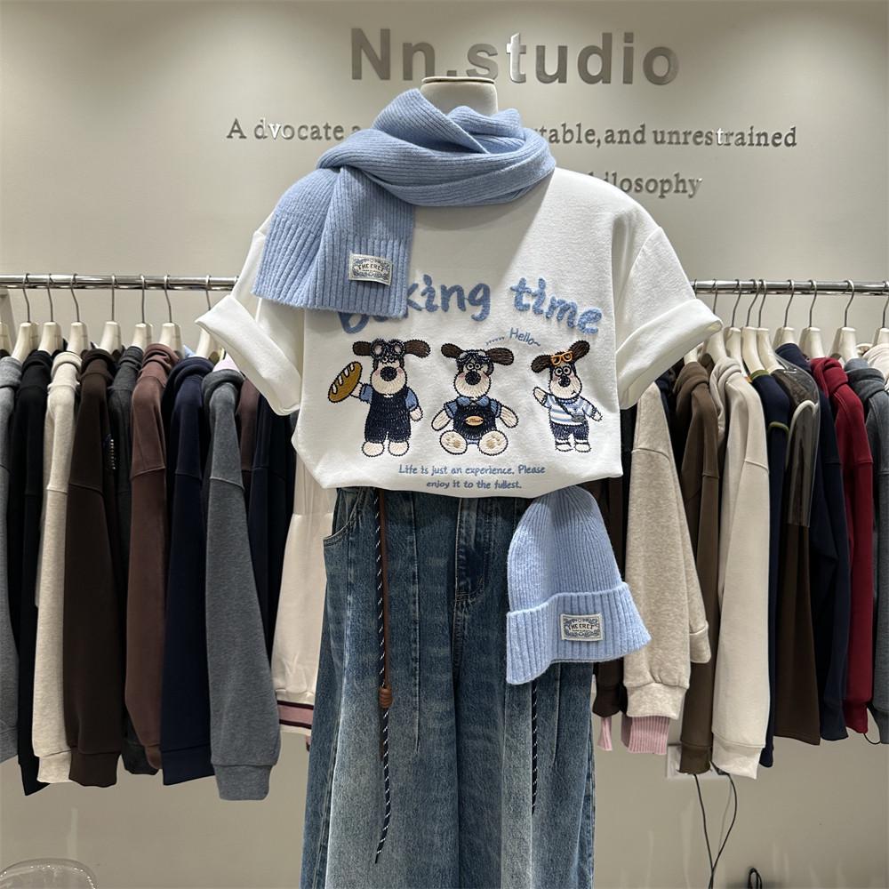 Extra Large Embroidery Dog Thickened Brushed Short Sleeve Women's T-shirt