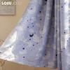 1 Stück LOZUJOJU 70-80% Verdunkelung Nacht Himmelsmuster Gedruckter Kurzer Vorhang für Schlafzimmer Wohnzimmer Heimdekoration