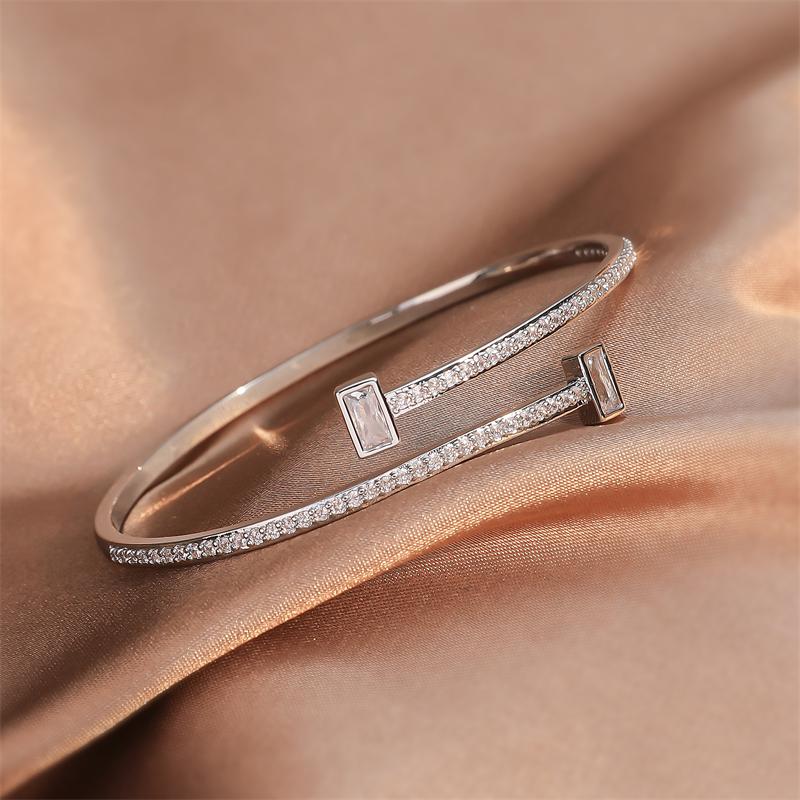 

Модные браслеты-манжеты цвета серебра AAA CZ для женщин, блестящие прозрачные геометрические прямоугольные циркониевые браслеты, свадебные украшения