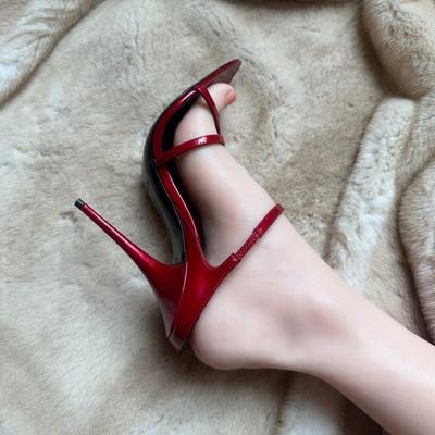 2024 Summer Sexy Open-toed Sandals Women's Word with Stiletto High Heels Niche Design Cool...