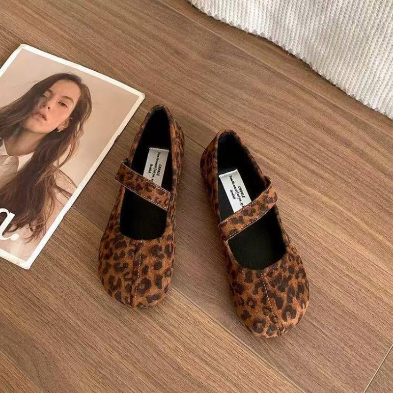 

Красные туфли-лодочки в стиле ретро с круглым носком, неглубоким вырезом и плоской подошвой, женские новые осенние туфли Мэри Джейн на мягкой подошве 40 леопардовый