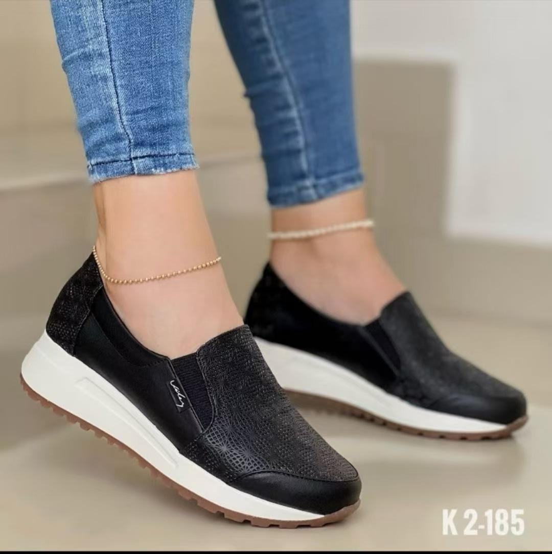 

Европа, Америка и внешняя торговля, большой размер, чехол для ноги, спортивный стиль, одиночные туфли, женские, 2025, новые эластичные чехлы для ног, низкие ленивые женские туфли 36 чёрный