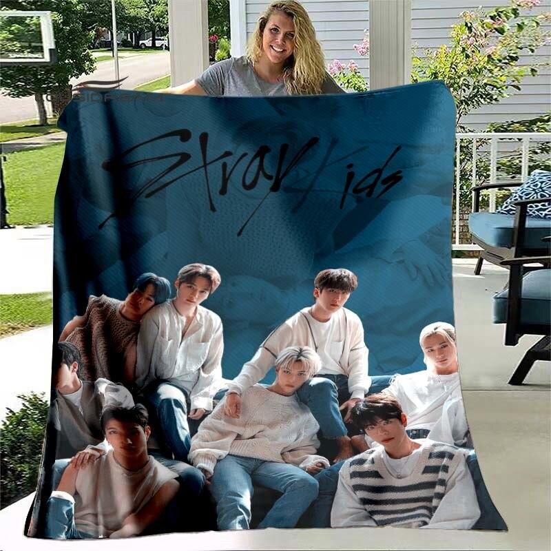 Koreanische Boyband Stray Kids Decke Mode Flanell Flauschig Fleece Überwurf Kinder und Erwachsene Geschenk Sofa Reise Camping