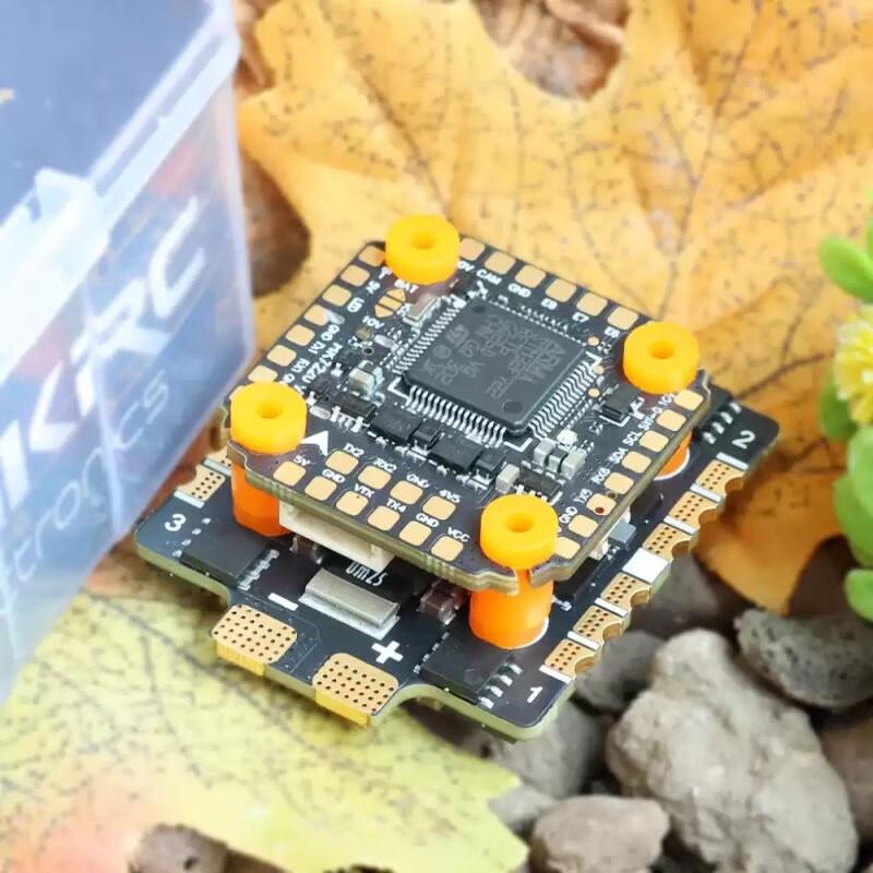 DPC 32-bit 60A 4-in-1 ESC