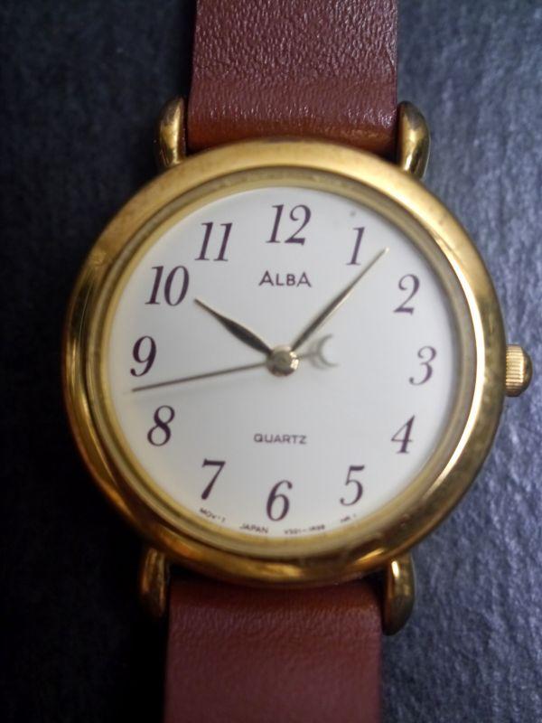 SEIKO ALBA Quartz Watch Working Condition 3-Hand Women's V501-6N10 (AE662)