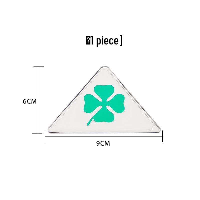 Čtyřlístek Samolepky na auto pro Alfa Romeo: Hliníkové emblémy a dekorace se čtyřlístkem.