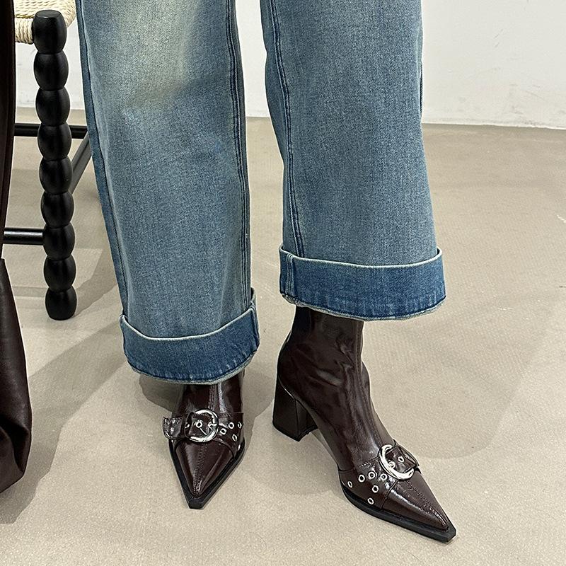 

Pointed short boots women s 2025 autumn and winter new women s boots thick heel boots belt buckle western martin boots high heels 39