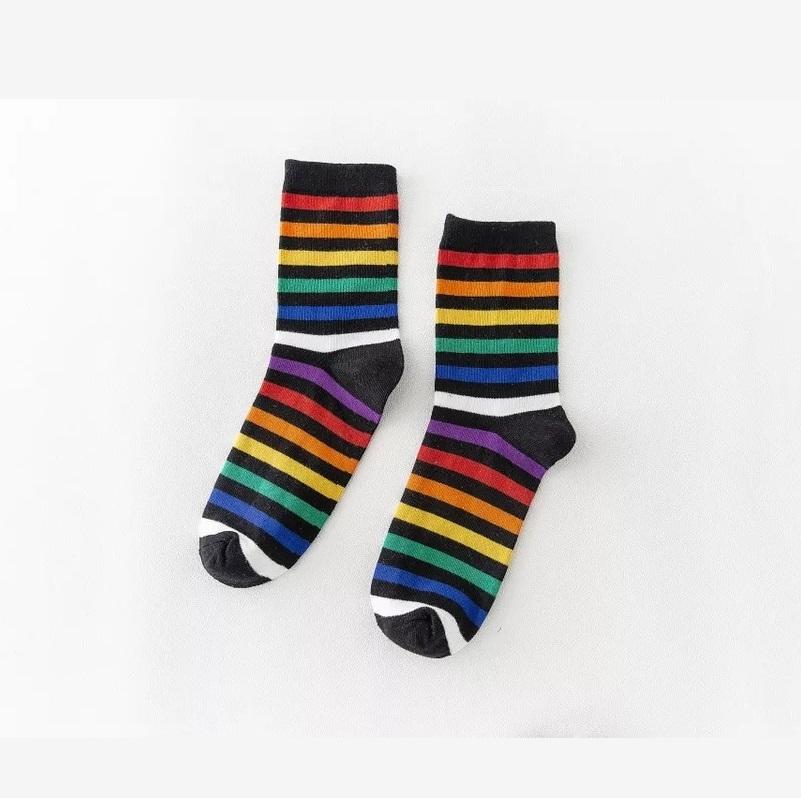Neue Damen Socken 1 Paar lang Baumwolle Regenbogenfarben gestreift bedruckt Neuheit Mode Dame Herbstsocken