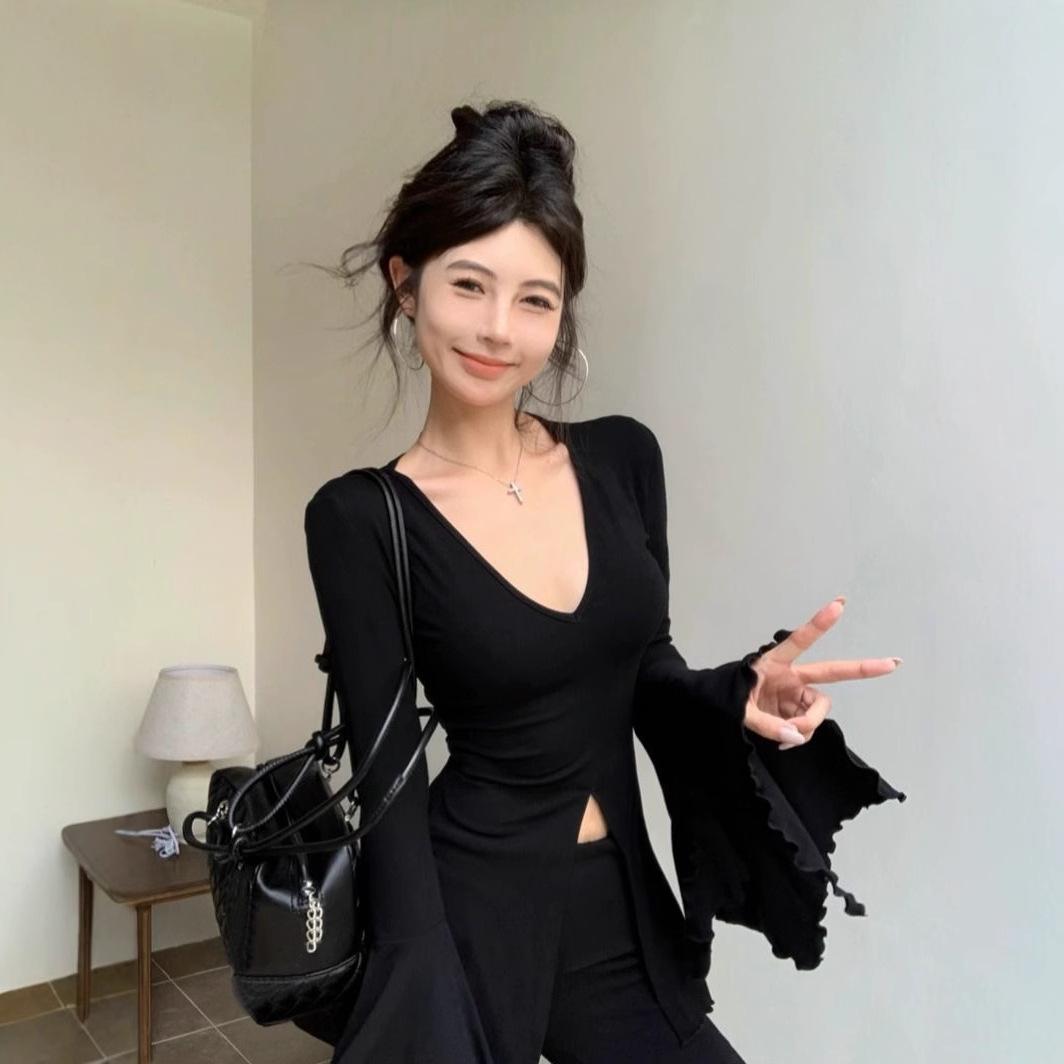 

American Spicy V-neck Bell Sleeve Slimming Black T-shirt for Women XXL белый