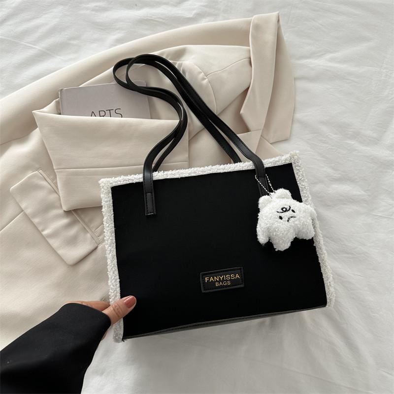 

Fashionable Women s Shoulder Tote Bag In Versatile Colors With Soft Texture Without Pendant