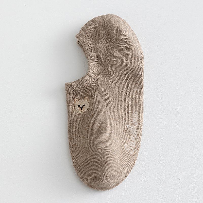 Ladies Summer Cute Cartoon Bear Embroidered Non Slip Heel Shallow Mouth Invisible Boat Socks